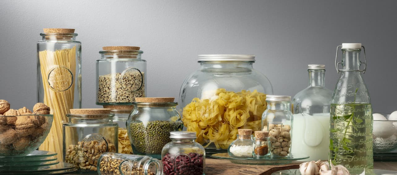Inspírate con estos 8 frascos y contenedores para guardar tus alimentos
