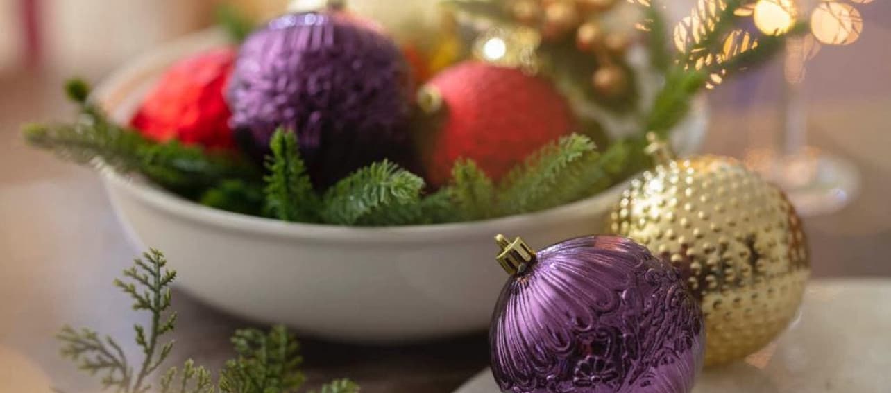 Cómo guardar el árbol de navidad y los adornos luego de estas fiestas