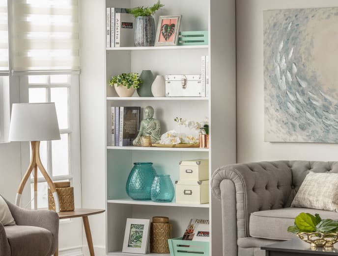 7+1 consejos para ordenar con estilo tu estantería librería