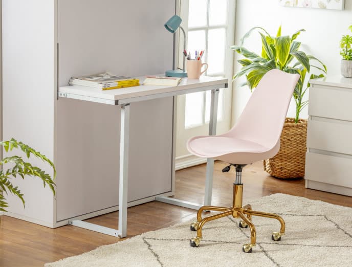 ¿Poco espacio? 5 ideas de escritorio pequeño para tu dormitorio