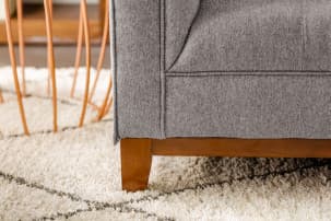 5FSZbr-1-vivir-solo-muebles-en-que-debes-invertir-sofa.jpg