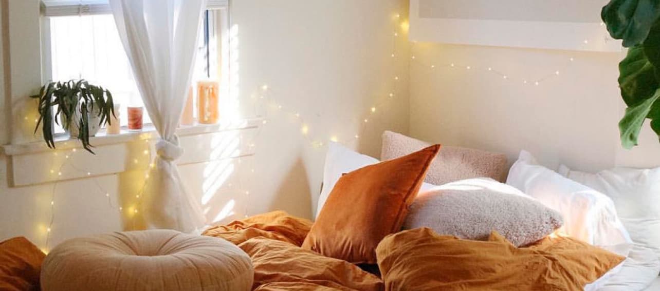 Acogedora y con estilo: cama de media estación