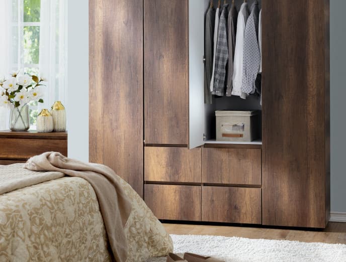 Los 7 errores más comunes al ordenar tu ropa en el clóset