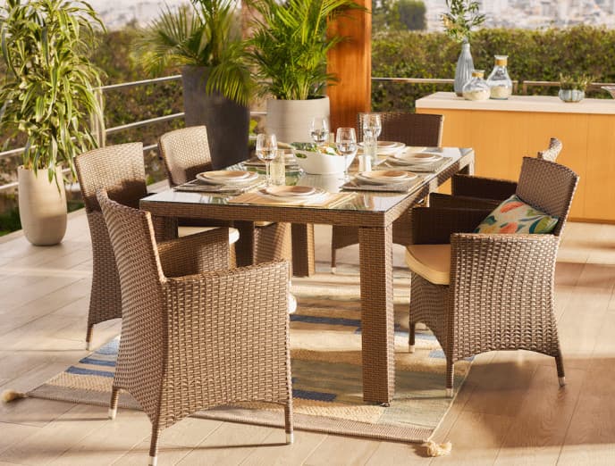 8 mesas de comedor modernas para tus cenas y comidas de fin de año