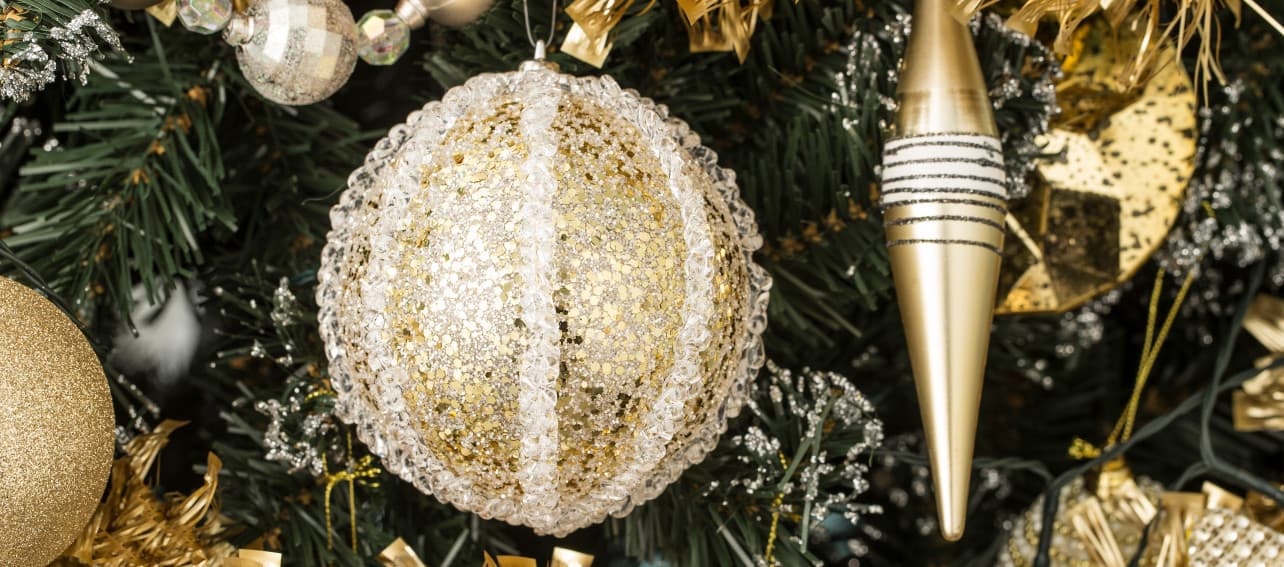 2 ideas para que decores tu árbol de Navidad ¿Cuál eliges?