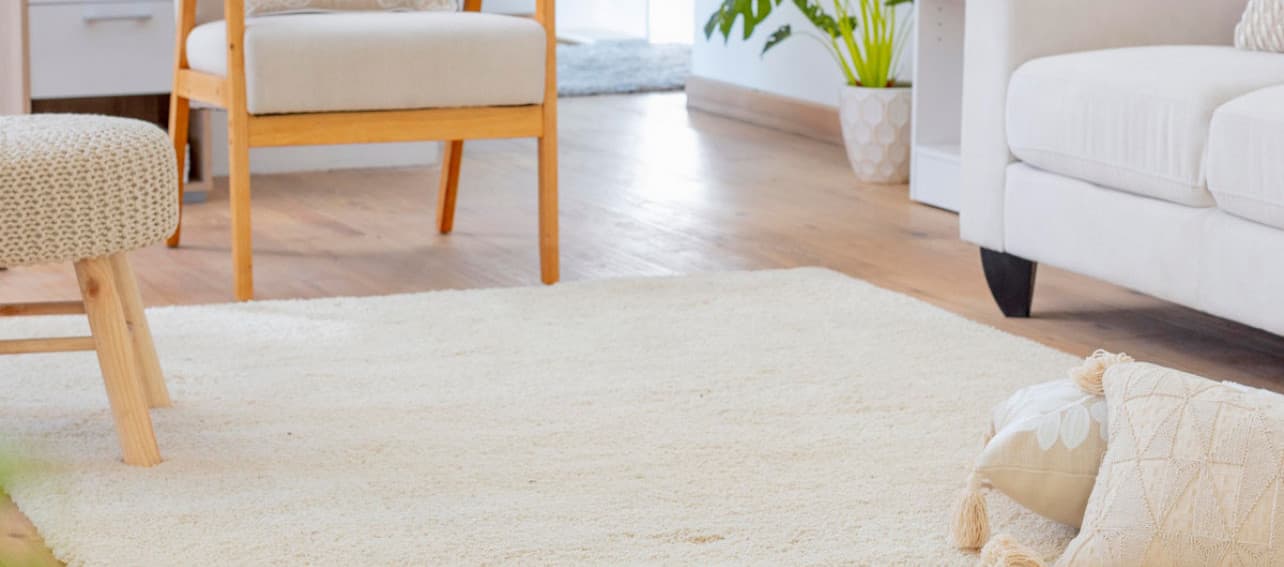 Cómo elegir una alfombra según los espacios de tu casa