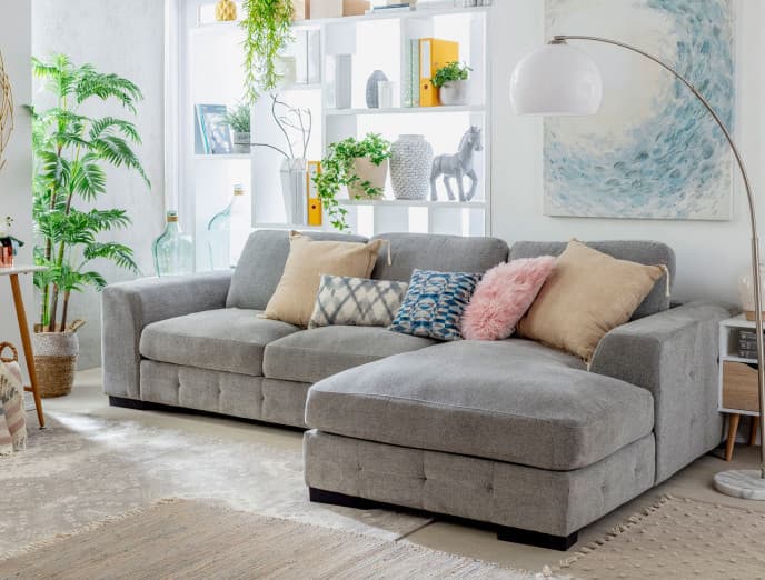 Inspírate con estos 10 sofás seccionales para un living moderno y cómodo