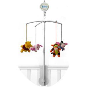 Móvil con figuras de winnie the pooh, tigger, piglet, igor