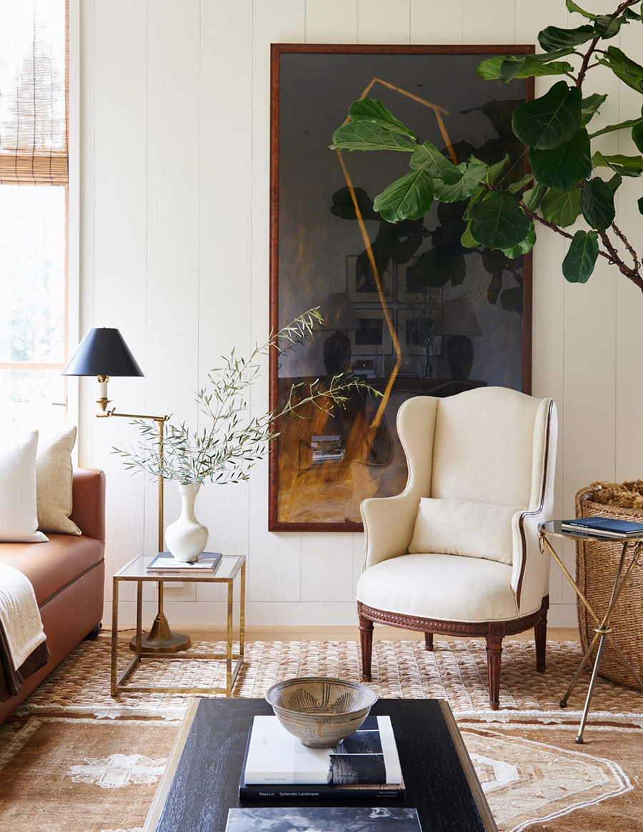 Living estilo clásico Una decoración clásica, con colores claros y piezas elegantes.
