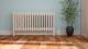 10 ideas de cubre radiadores para calentar tu hogar con estilo