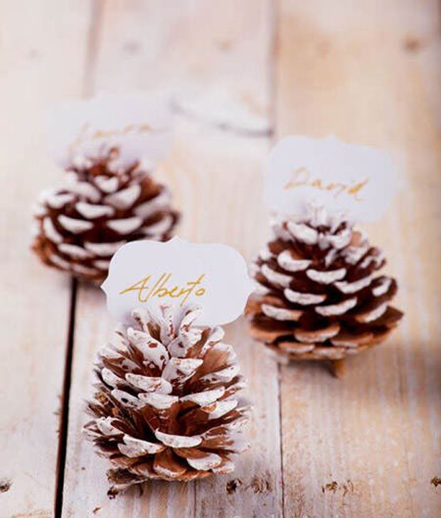 8 ideas para decorar navidad utilizando pinas mesa