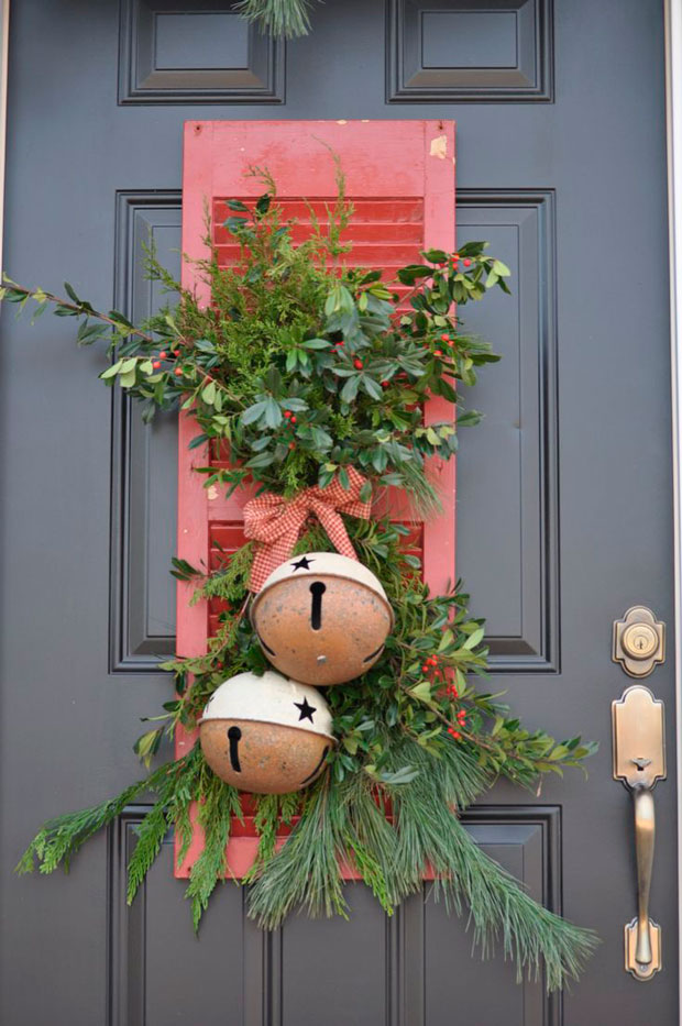 6 ideas decorar puerta navidad cascabeles